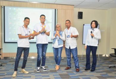 TRAINING PUBLIC SPEAKING